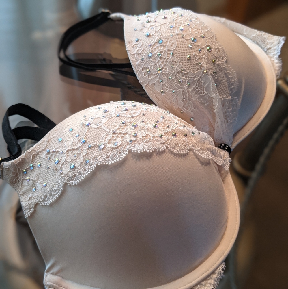 Victoria Secret Padded Demi w/Rhinestone